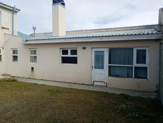 ALQUILER – CASA – A.G.P foto 3