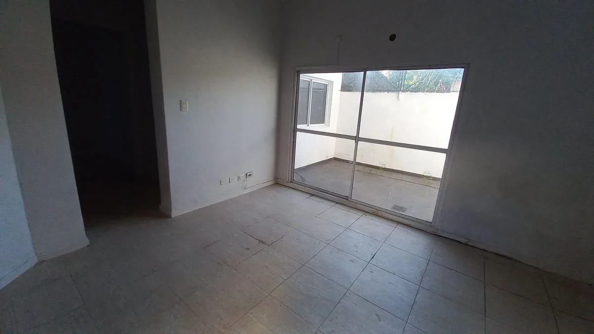 VENTA PH 2 AMBIENTES VILLA LURO 2 PATIOS LAVADERO foto 2