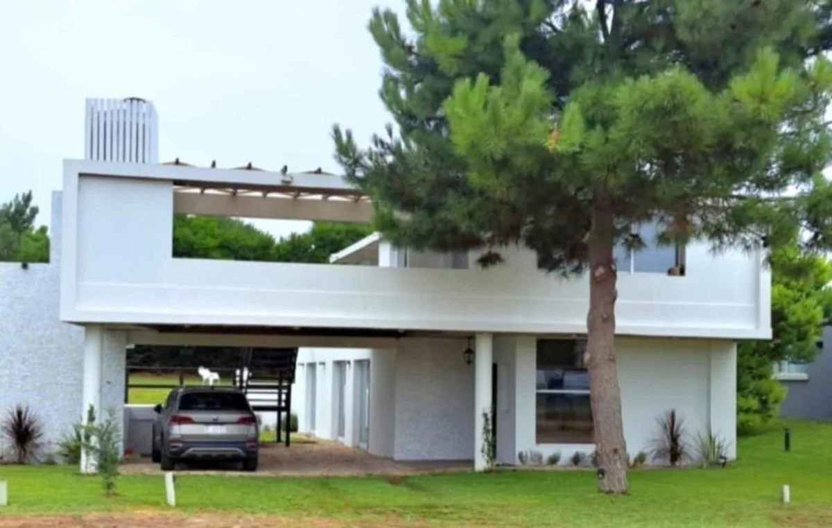 Venta Casa Costa Esmeralda 4 ambientes foto 3
