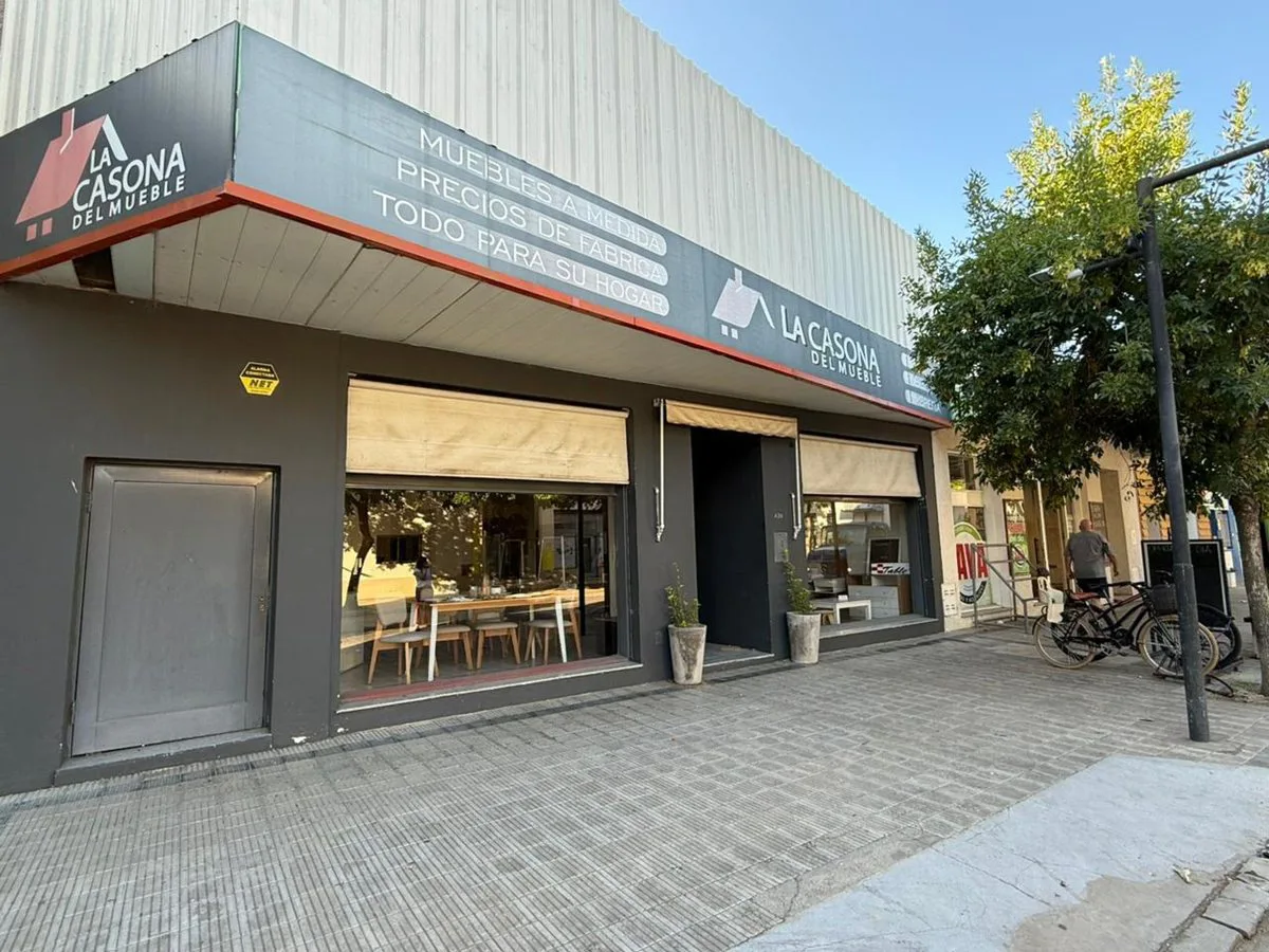 GRAN LOCAL COMERCIAL - PLENO CENTRO foto 2