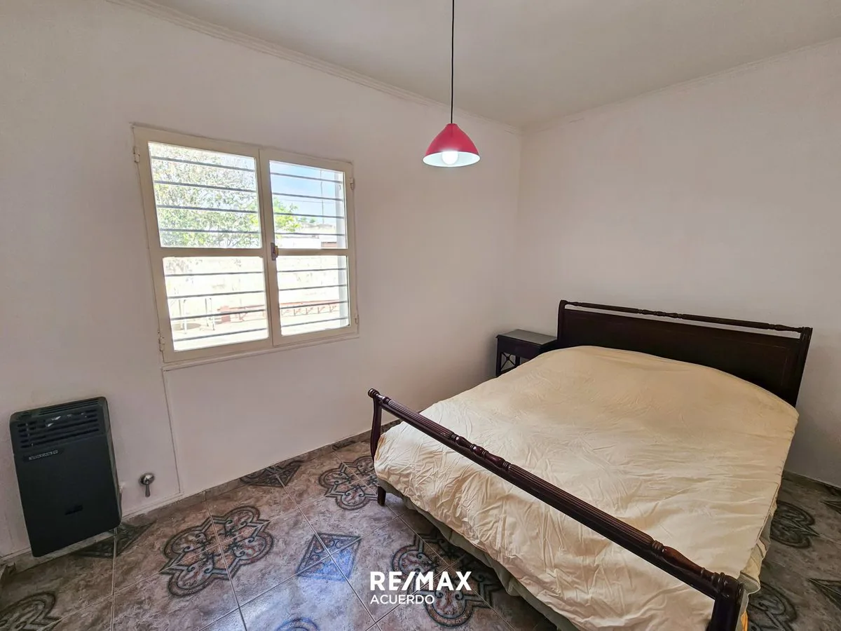 VENTA CASA 2 DORM SAN NICOLAS DE LOS ARROYOS foto 5