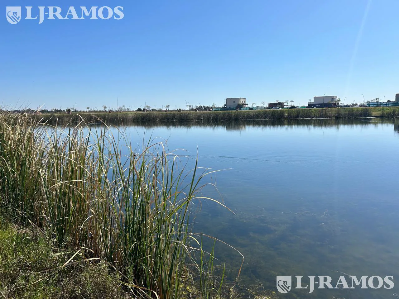 Terreno en Puertos del Lago - BARRIO AMARRAS foto 4