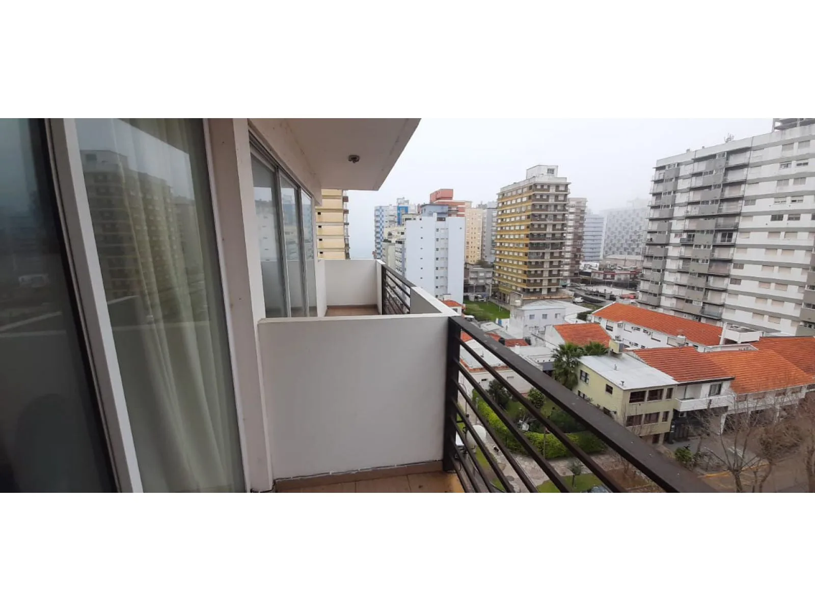 2-Bedroom Apartment with Ocean-View Balconies in Miramar, Miralmar Building – photo 18 of 29