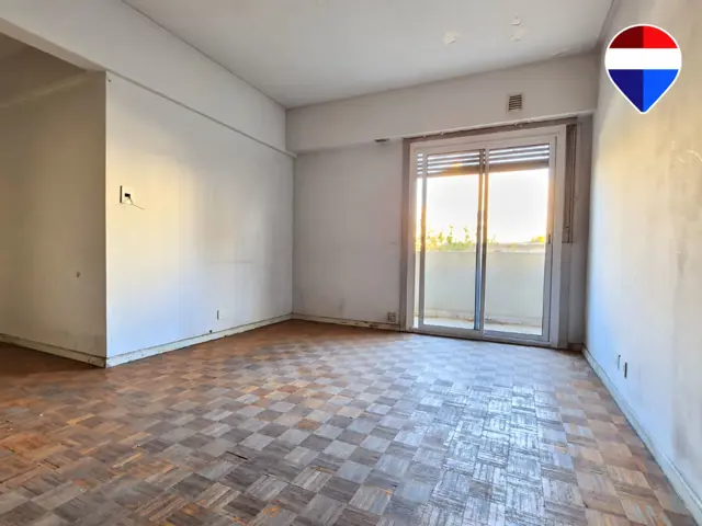 VENTA AMPLIO 3 AMBIENTES CON BALCON EN BALVANERA