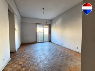 VENTA AMPLIO 3 AMBIENTES CON BALCON EN BALVANERA foto 2