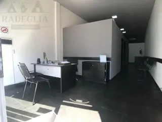 Local Comercial sobre Avenida Espora al 3500- Burzaco foto 1