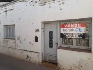 VENTA CASA 2 DORMITORIOS VILLA CABRERA foto 1