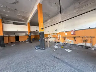 Propiedad comercial en esquina. Excelente potencial de desarrollo foto 2