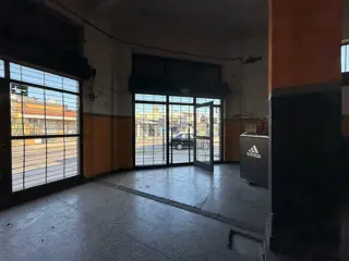 Propiedad comercial en esquina. Excelente potencial de desarrollo foto 5
