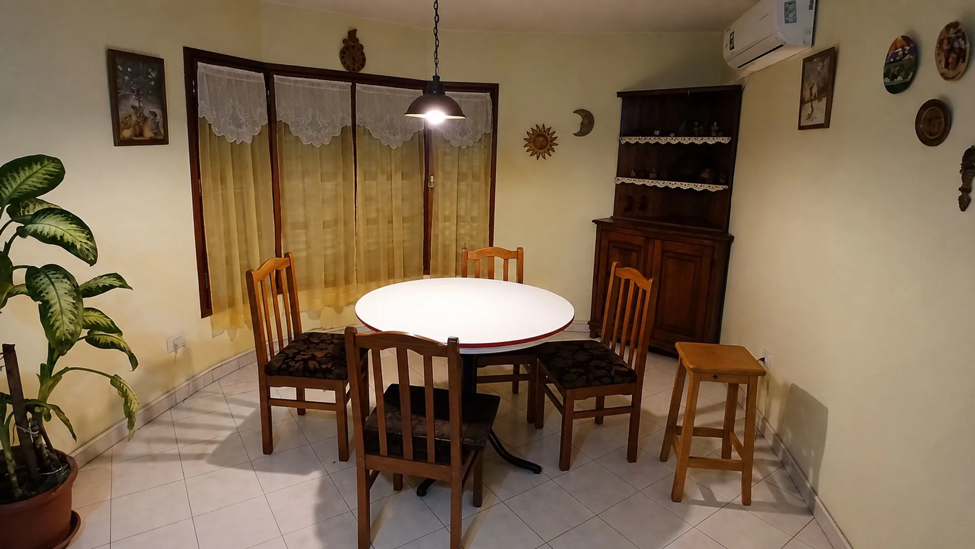 VENTA CASA 3 DORM CON PILETA EN TALAR MENDIOLAZA foto 4