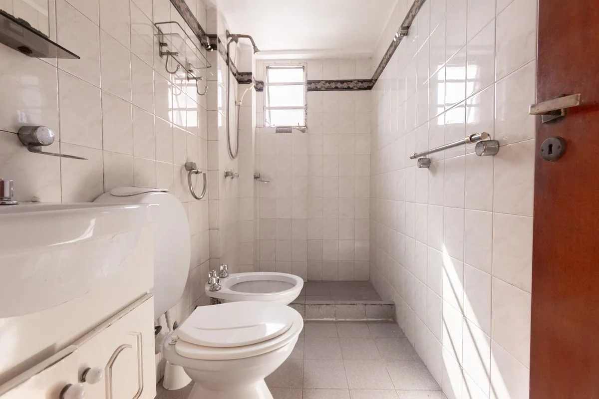 DEPARTAMENTO VENTA MORON 2 AMBIENTES CON COCHERA foto 5