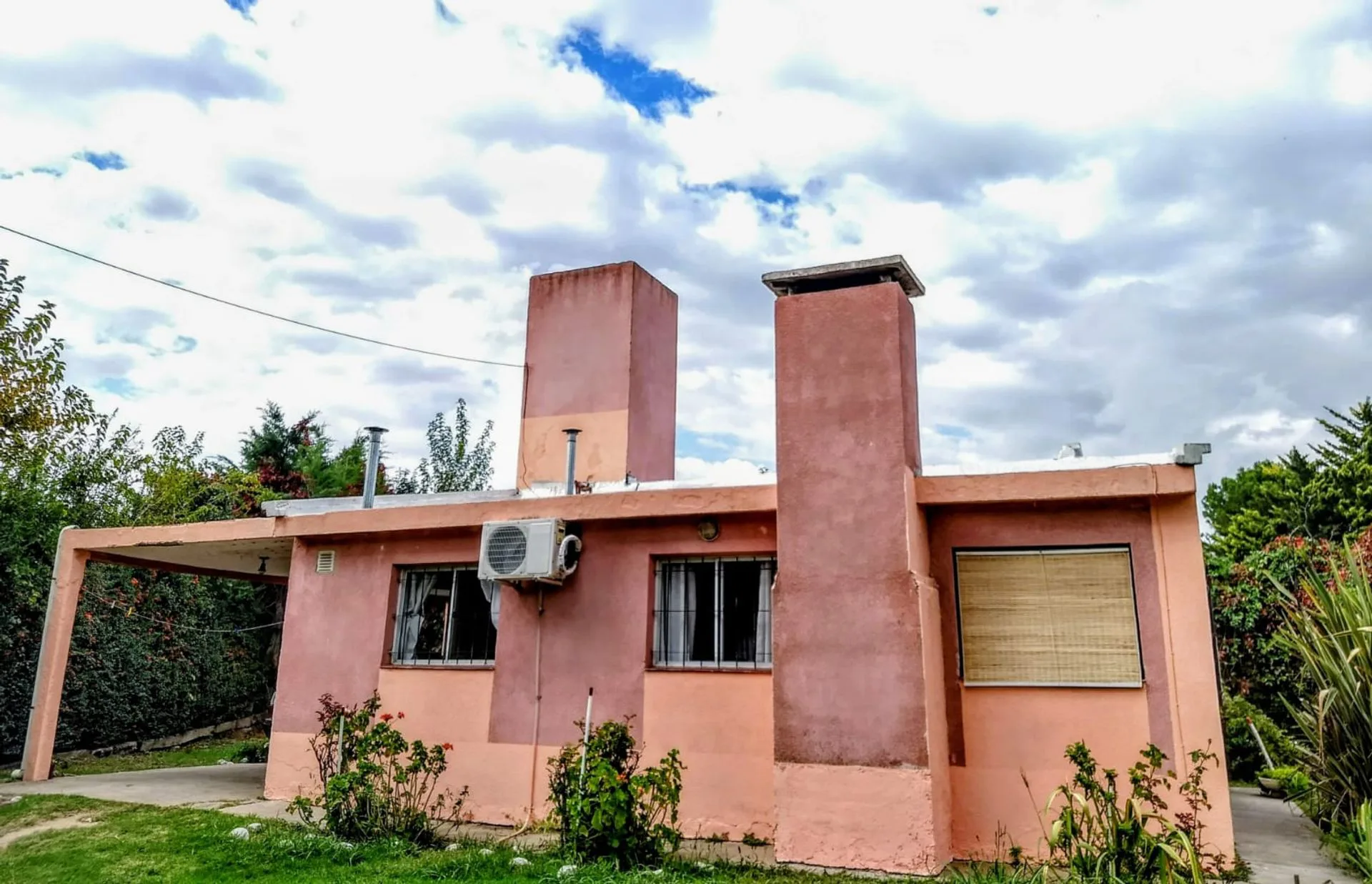 CASA EN VENTA POTRERO DE LOS FUNES foto 2