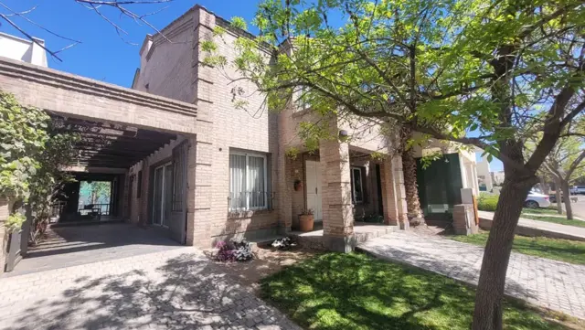 CASA EN VENTA - BARRIO PRIVADO DEL PILAR