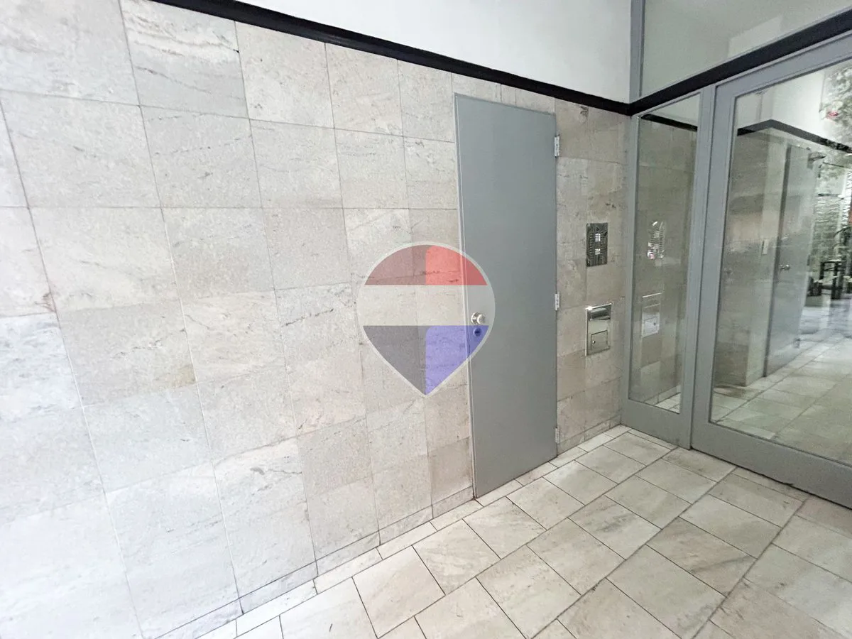 Cochera cubierta Venta - Almagro foto 3