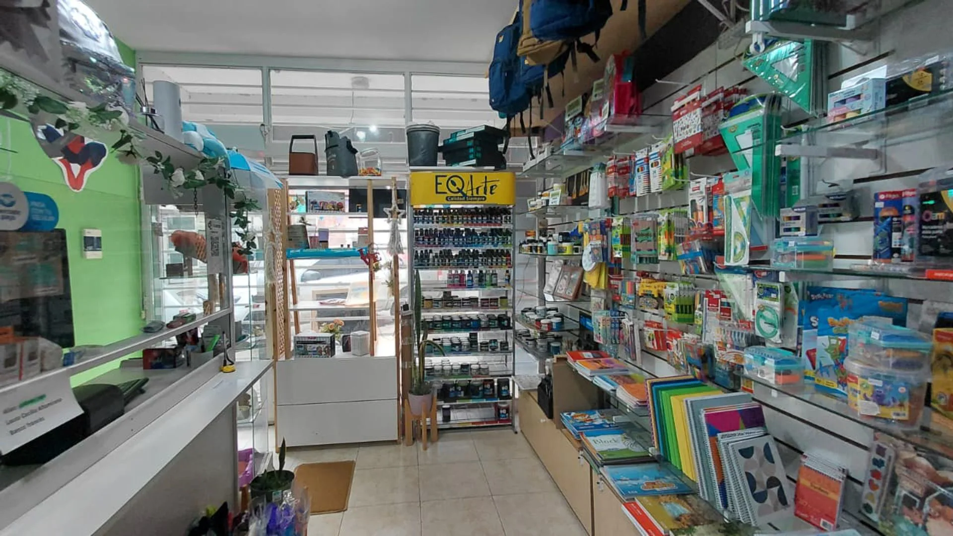 Venta de Fondo de Comercio Libreria, Neuquen foto 5