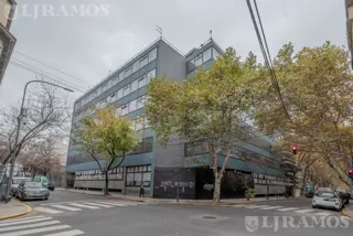 Edificio Comercial en Balvanera foto 2