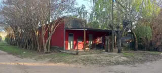 CASA A REFACCIONAR EN EL CENTRO DE SANTA ROSA DE CALCHINES foto 1
