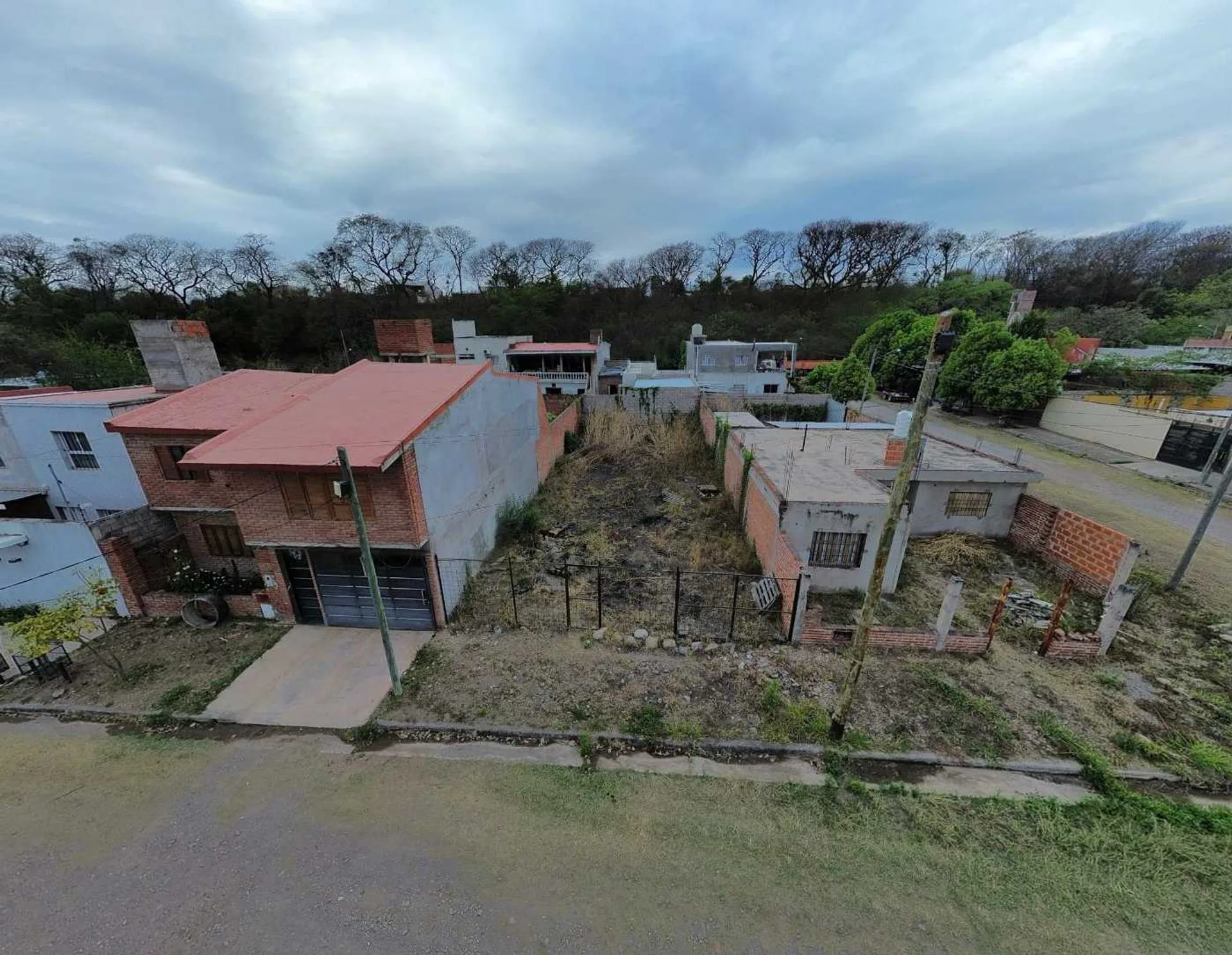 TERRENO EN VENTA 250 M2 LOS ALISOS foto 2