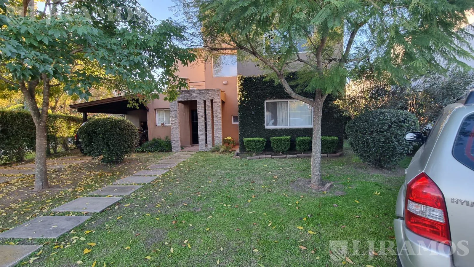 Casa en en Venta pilar foto 3