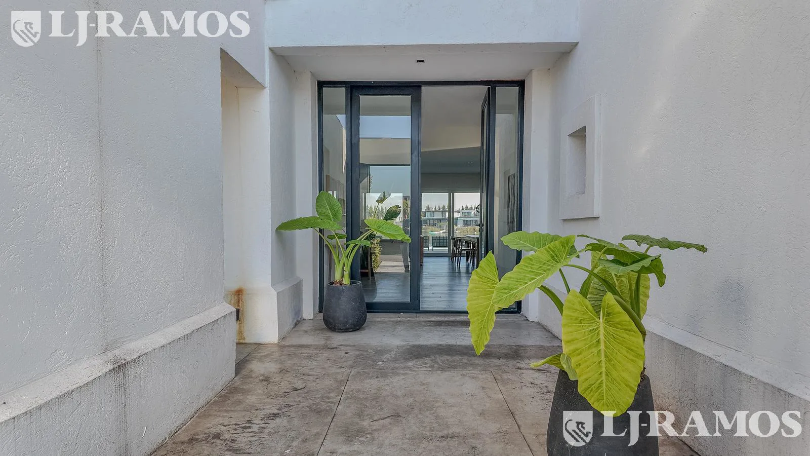 Casa a la laguna con 4 dormitorios en suite en Barbarita foto 3