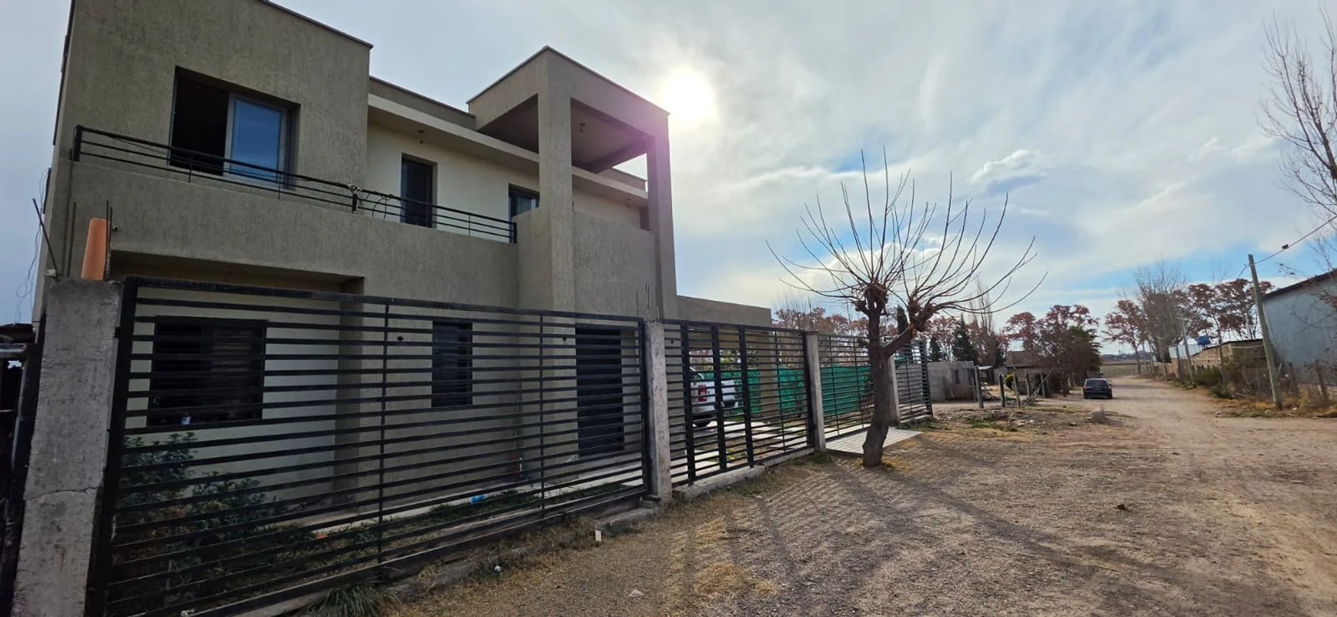 Venta-permuta Casa  para familia numerosa Perdriel foto 3