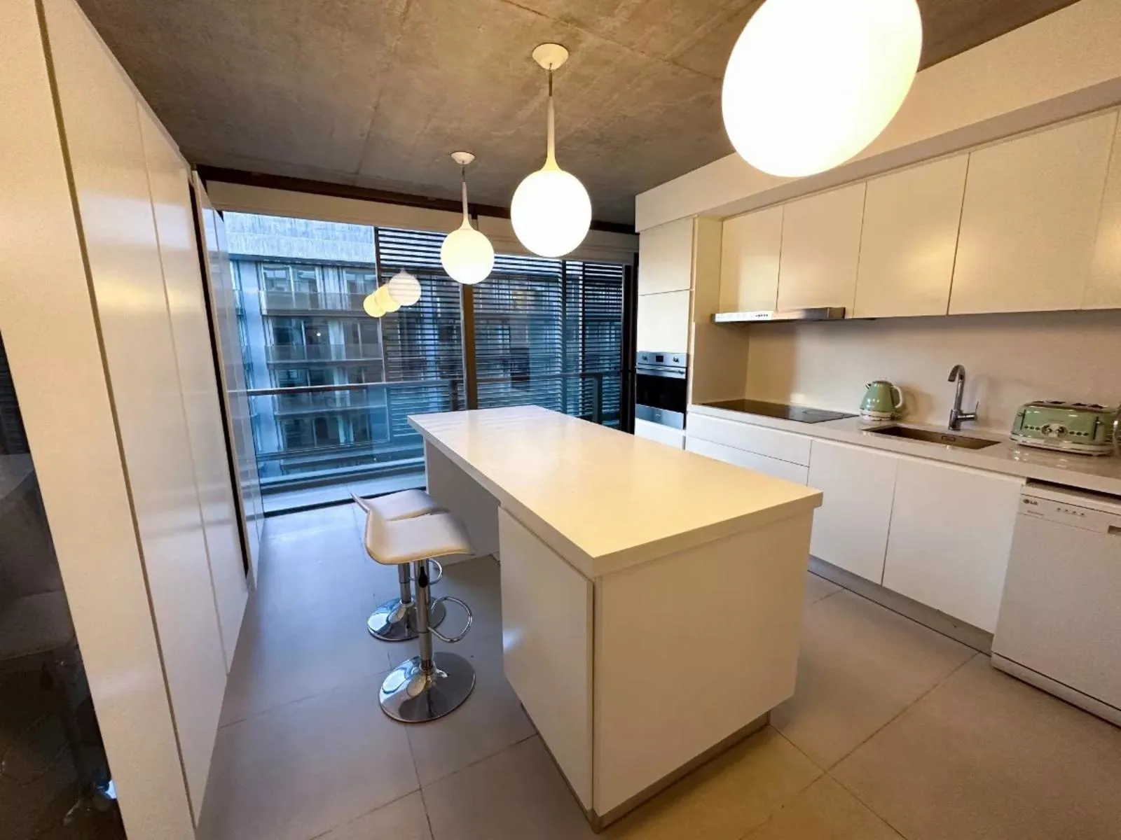 3-bedroom apartment in Puerto Madero – photo 6 of 24