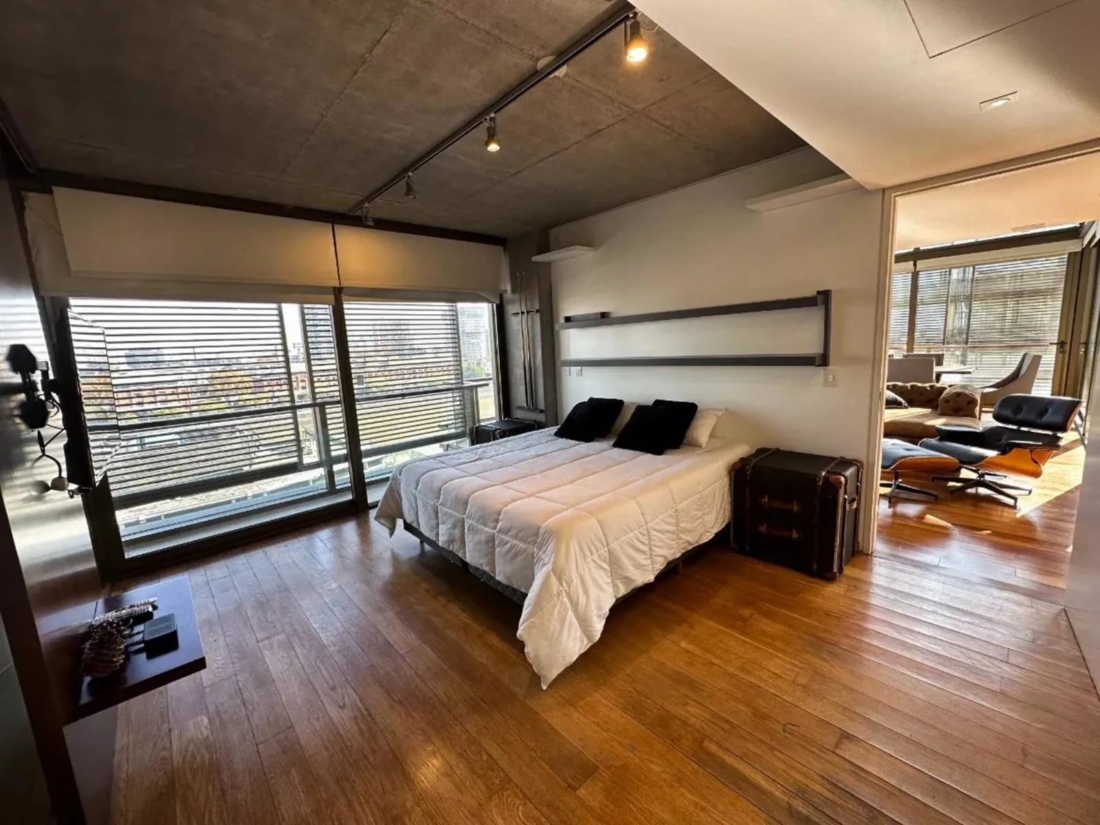 3-bedroom apartment in Puerto Madero – photo 7 of 24