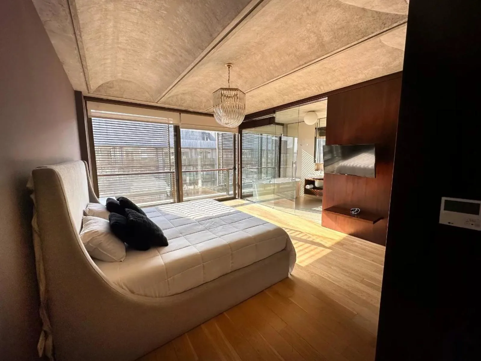 3-bedroom apartment in Puerto Madero – photo 16 of 24