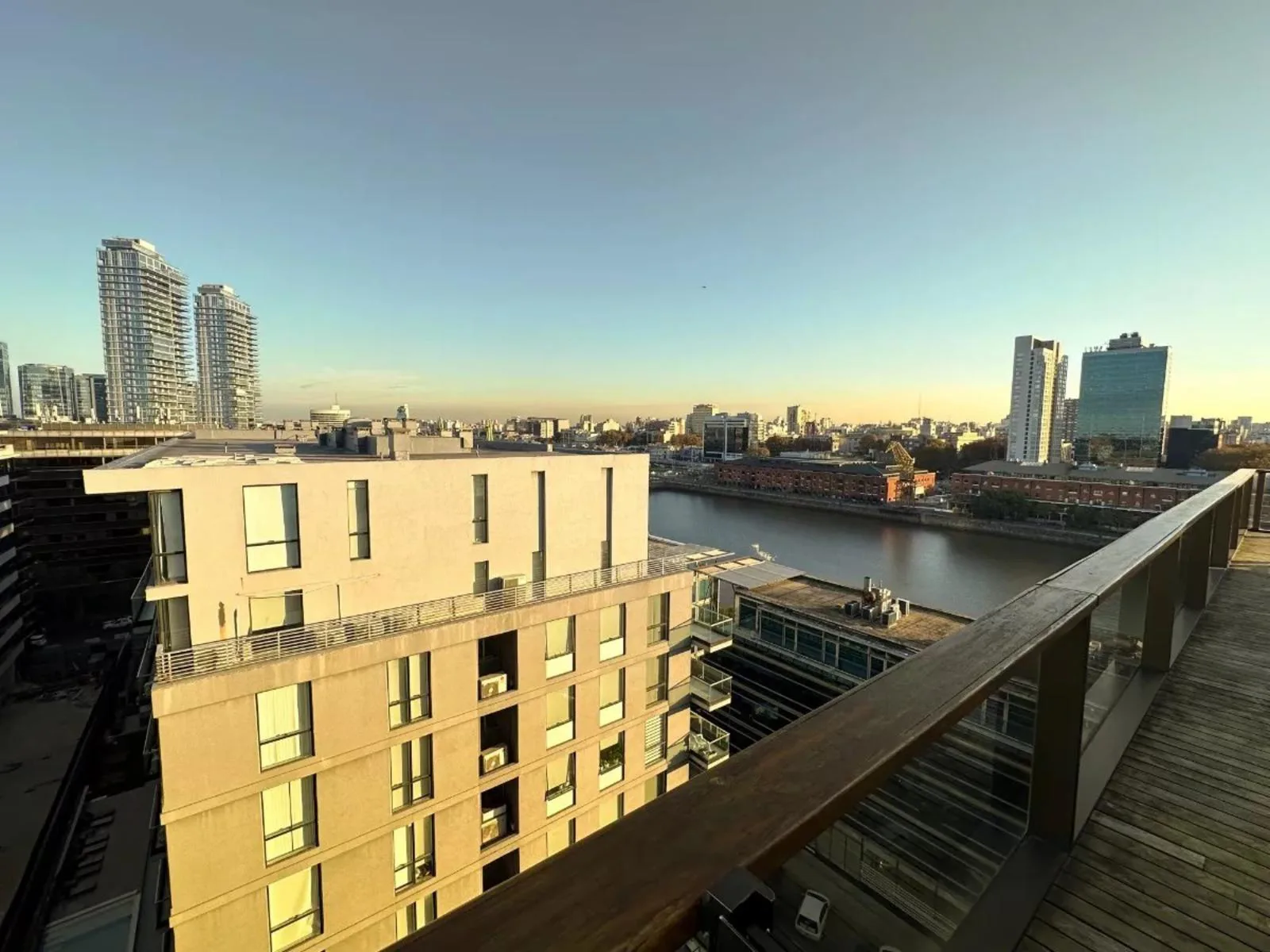 3-bedroom apartment in Puerto Madero – photo 18 of 24