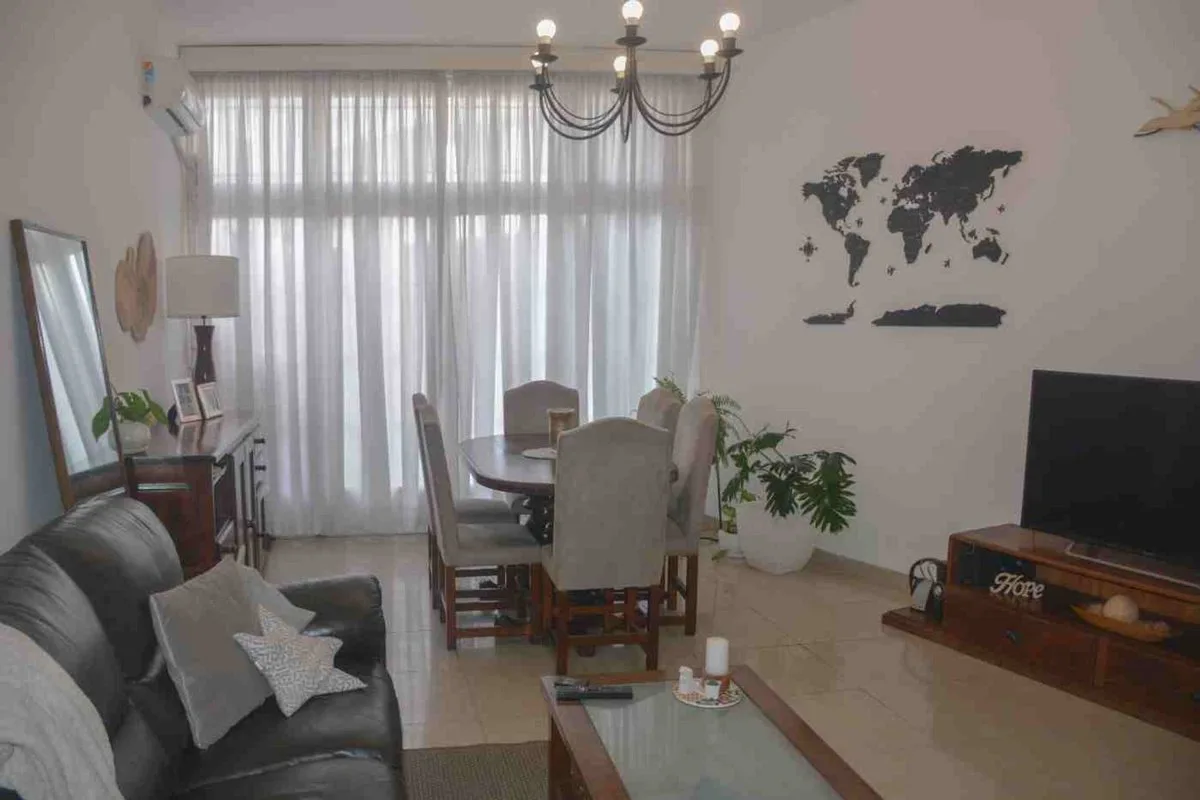Venta casa 4 ambientes c/cochera, Villa Sarmiento foto 4