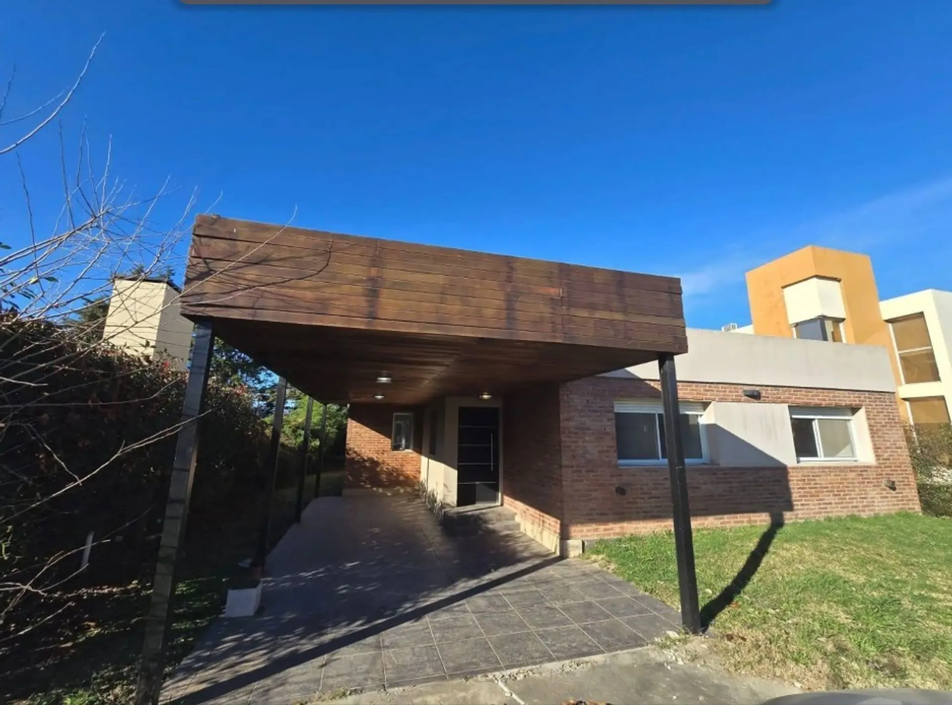 VENTA CASA 3 DORMITORIOS CAMPOS DE ESTHER 672 m²