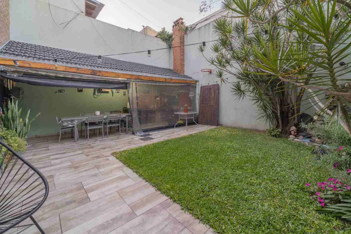 Chalet: Lote propio en 2 plantas, mataderos foto 2