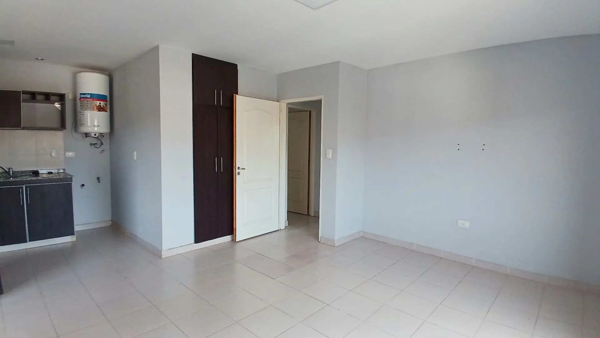 ALQUILA DEPARTAMENTO 2 DORMITORIOS ZONA OESTE foto 3