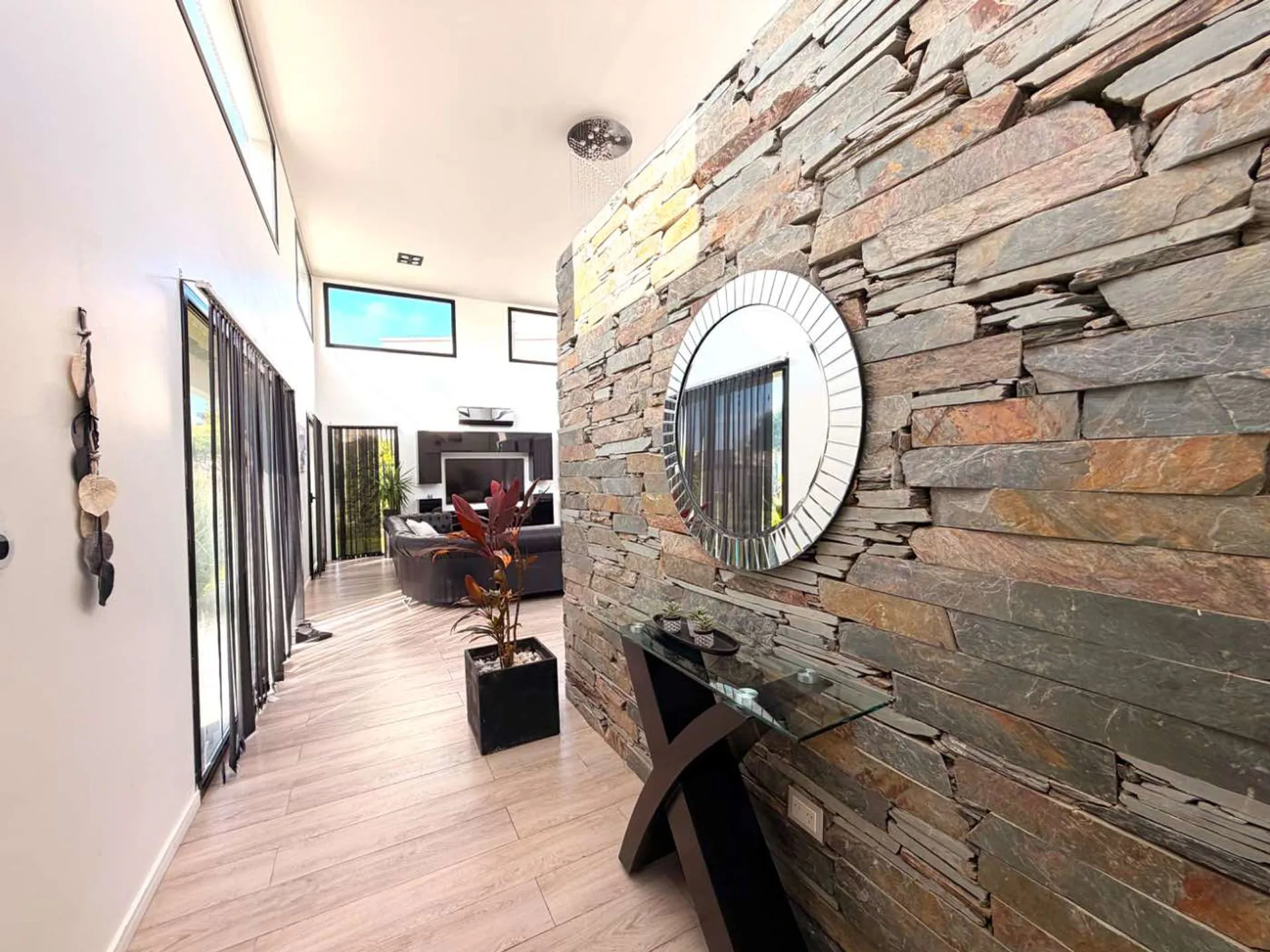 Excelente casa en Pilar del Este foto 5