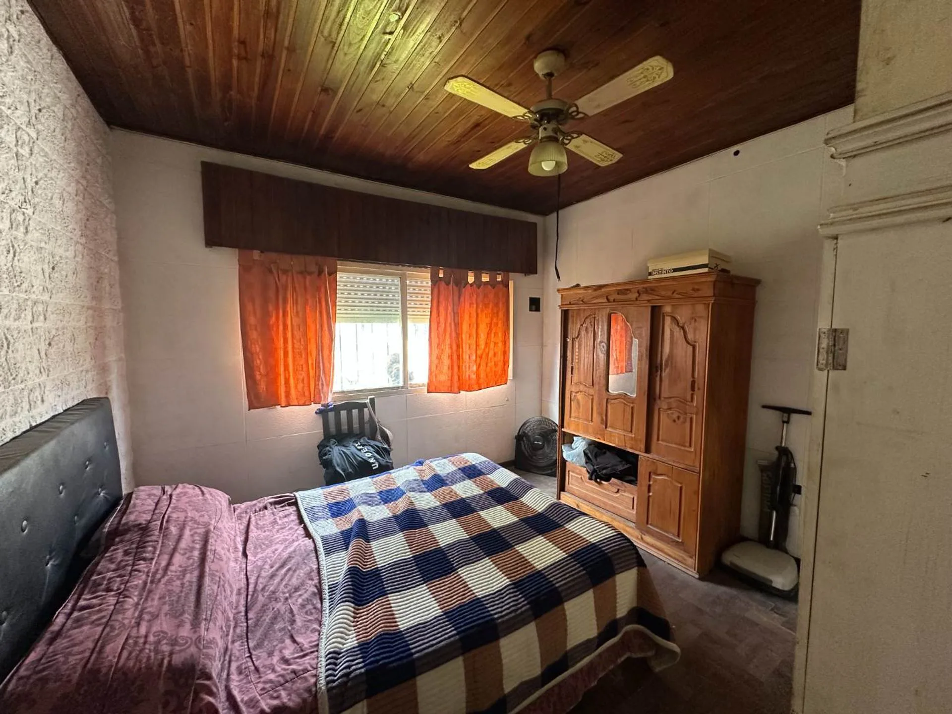 VENTA CASA 3 AMBIENTES LUJAN A REFACCIONAR foto 4