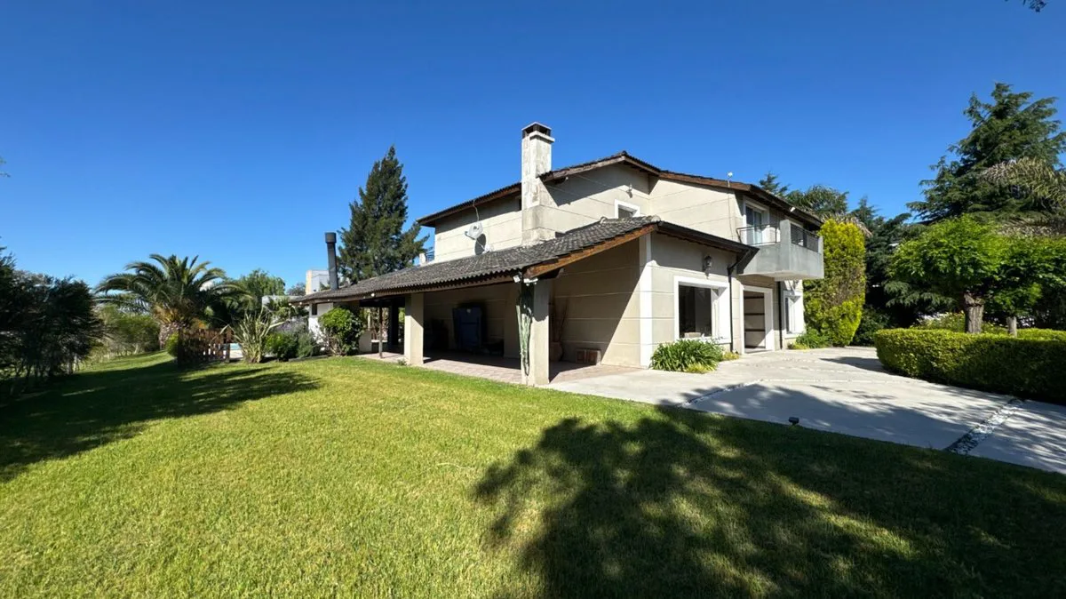 CASA EN ALQUILER EN LA MAGDALENA EN CANNING foto 2