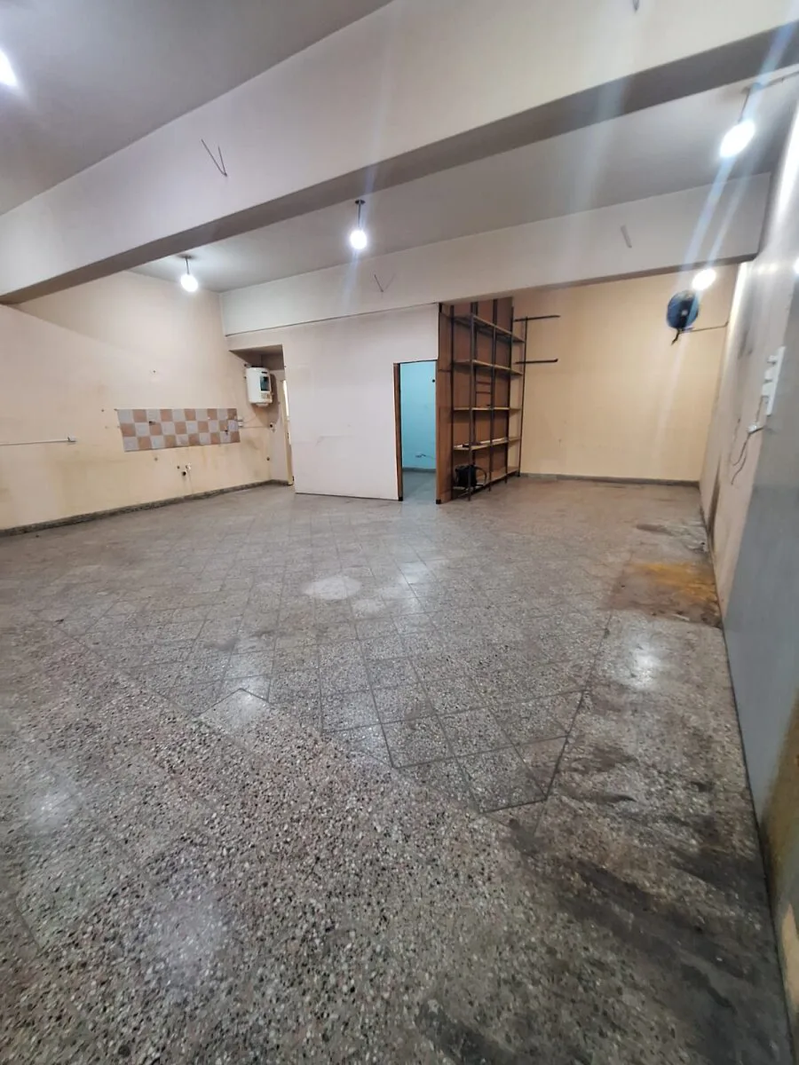 ALQUILER LOCAL COMERCIAL VILLA LUZURIAGA foto 3