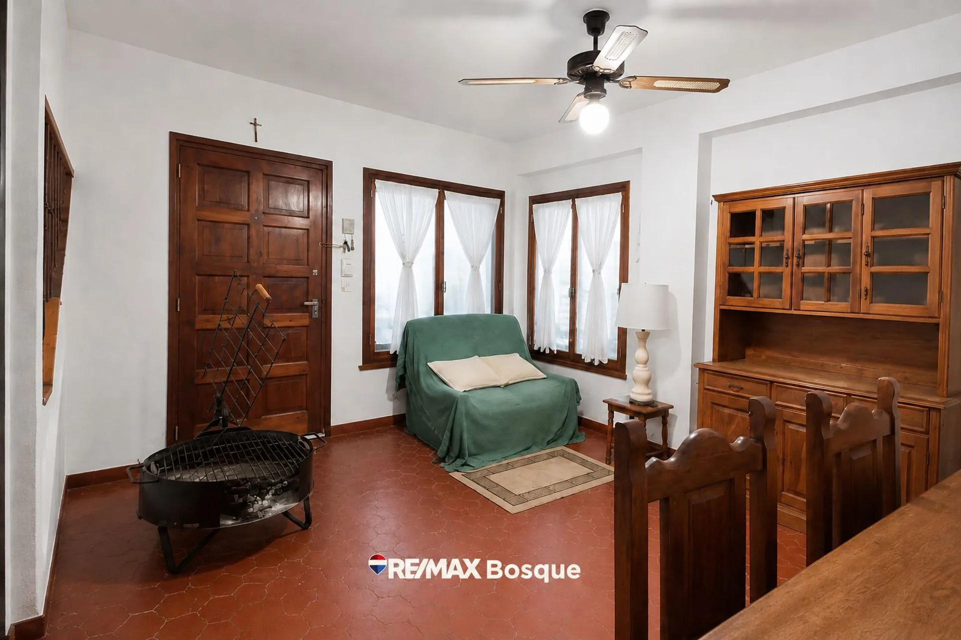 VENTA DEPARTAMENTO DUPLEX PINAMAR 3 AMBIENTES foto 2