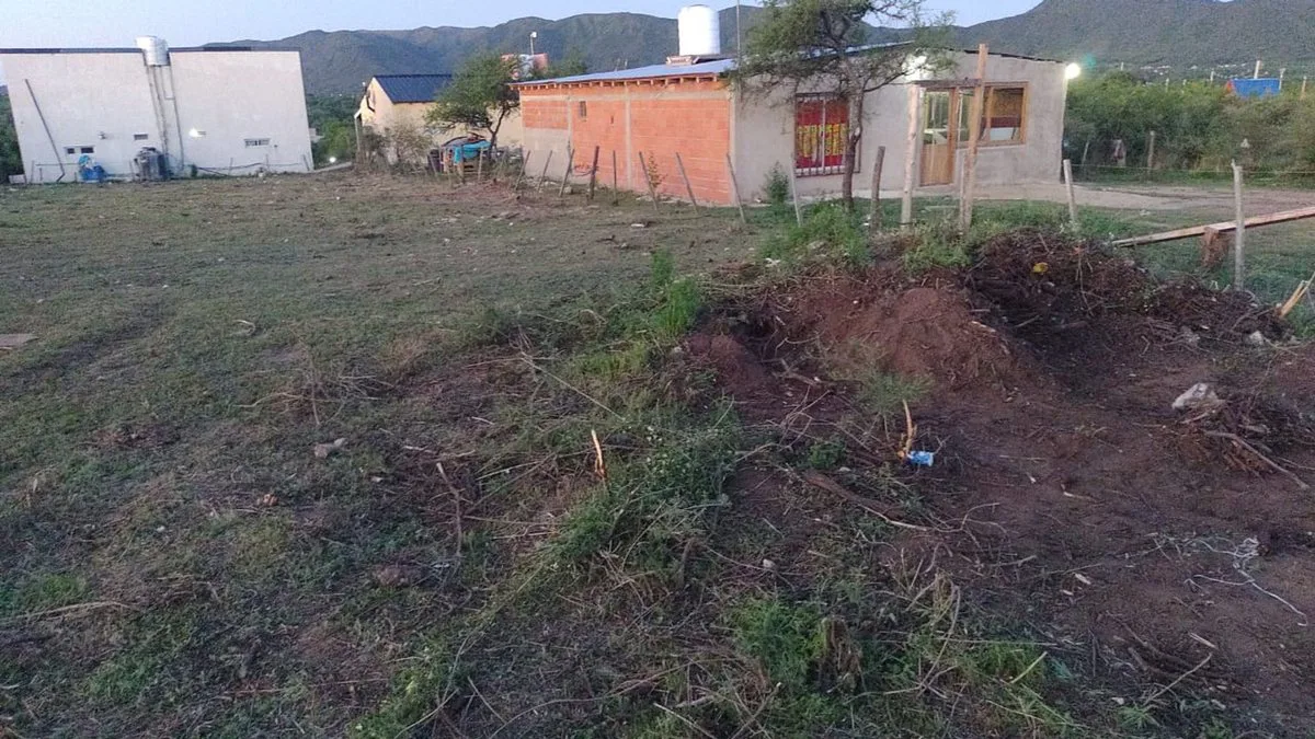 LOTE 750 M2 BARRIO VILLA SANTA ROSA DE CALAMUCHITA foto 4