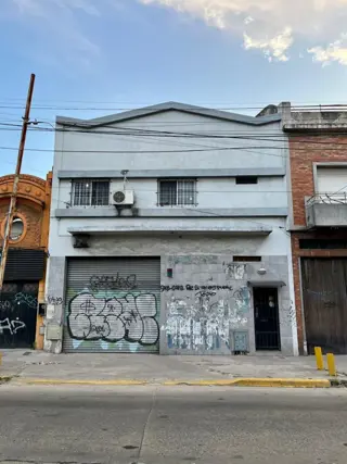IMPORTANTE GALPON EN VENTA foto 1
