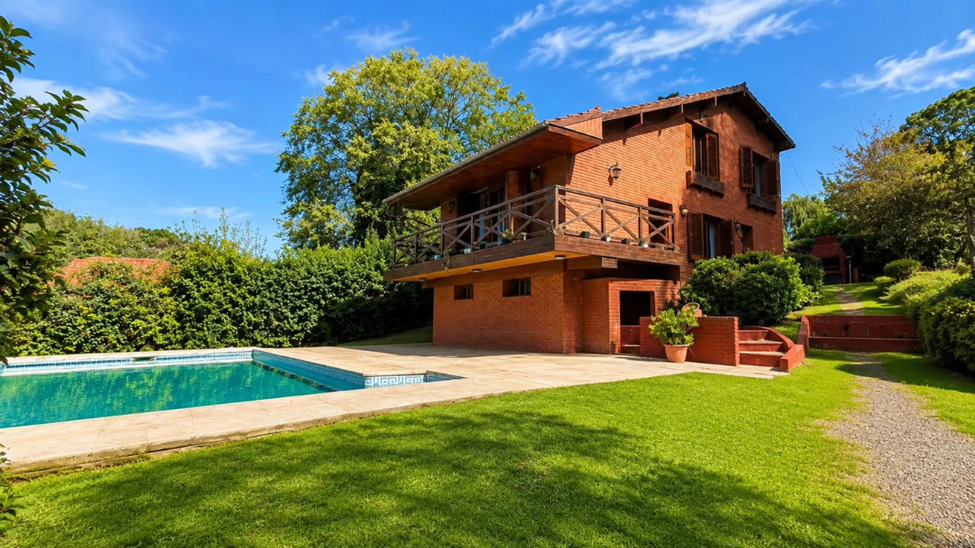 VENTA CASA 4 AMBIENTES SIERRA DE LOS PADRES
