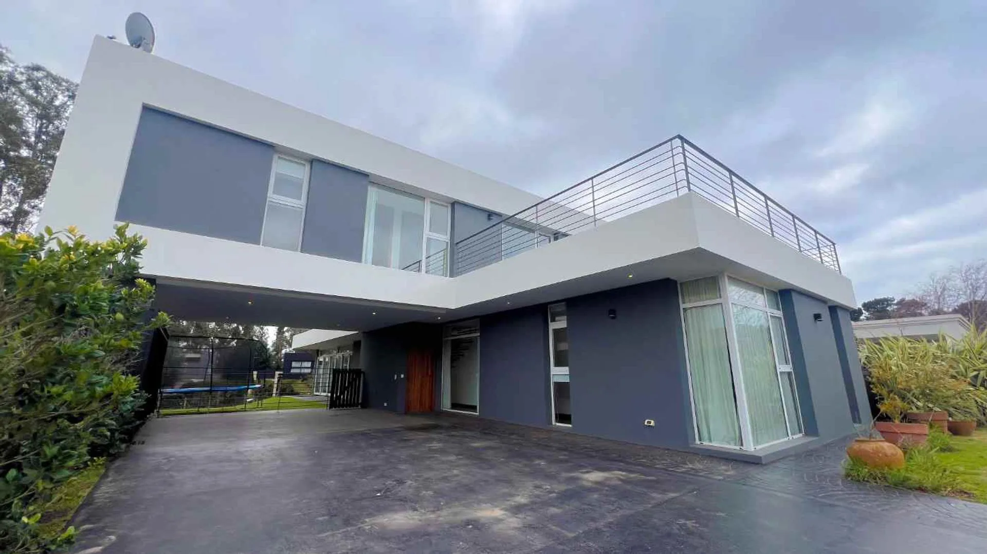 VENTA CASA 4 AMB ARENAS DEL SUR LOTE 843 M2 foto 2