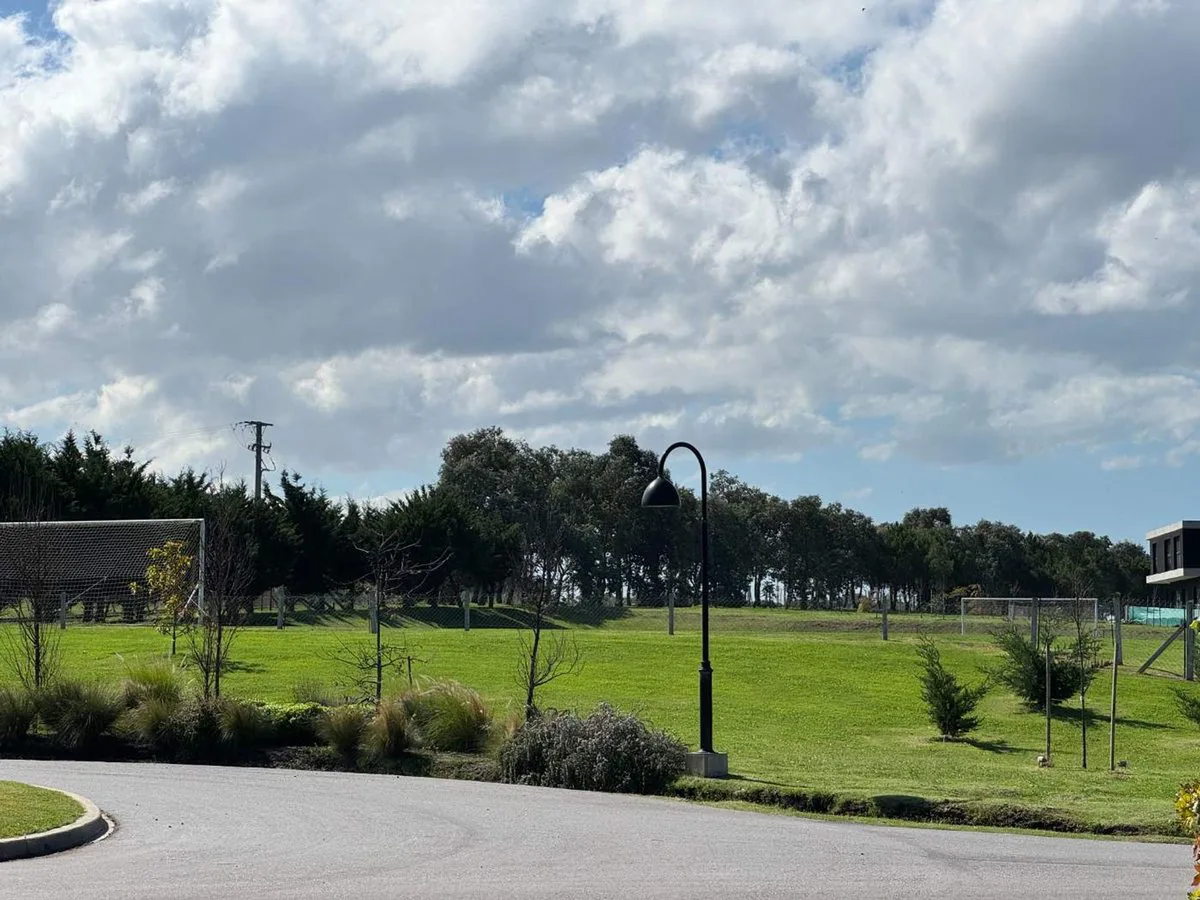 VENTA DE LOTE EN BARRIO PRIVADO CASONAS DEL HARAS foto 3