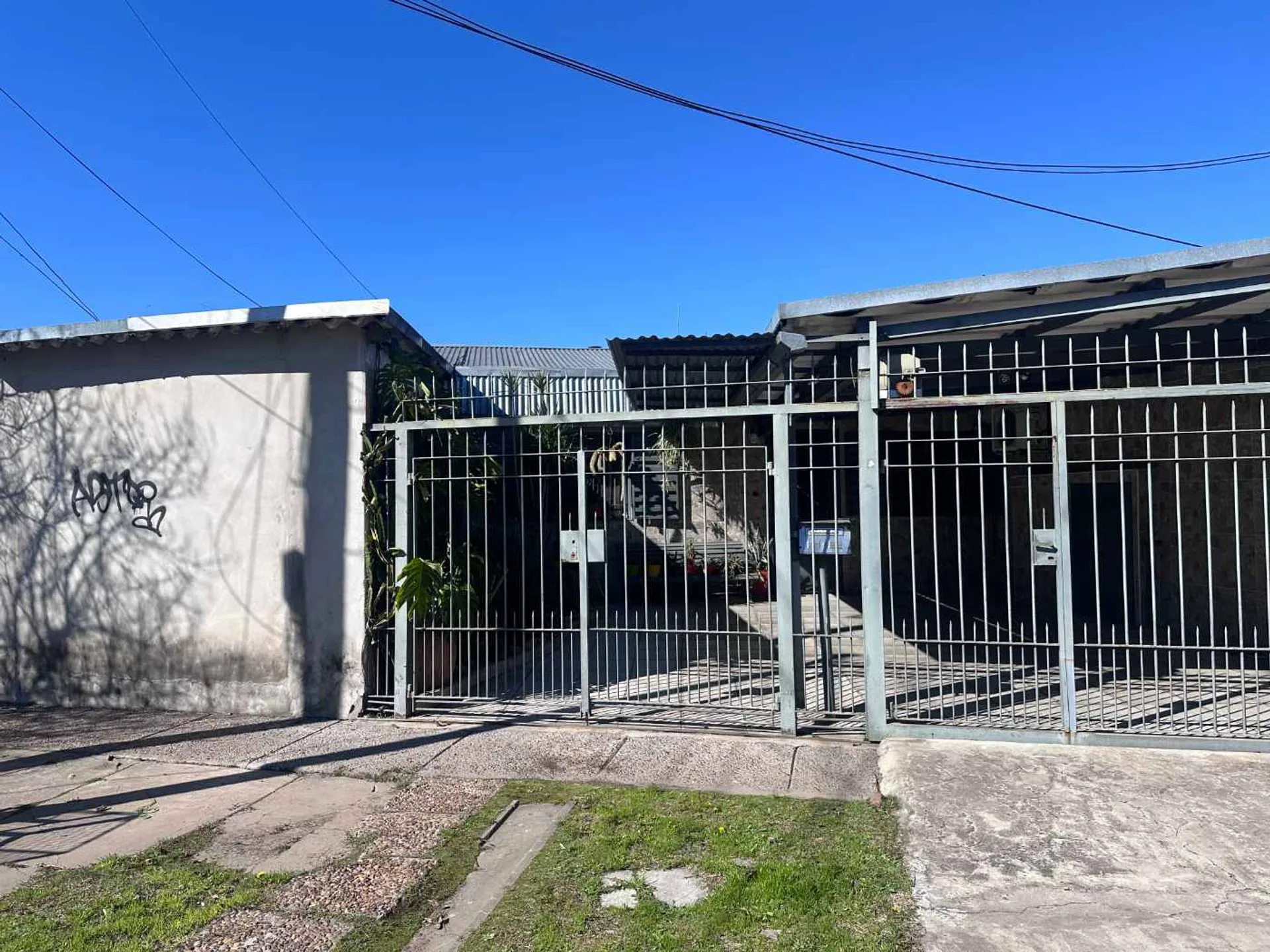 VENTA CASA 6 AMB -4 DORM-JOSÉ C.PAZ-COCHERA DOBLE foto 5
