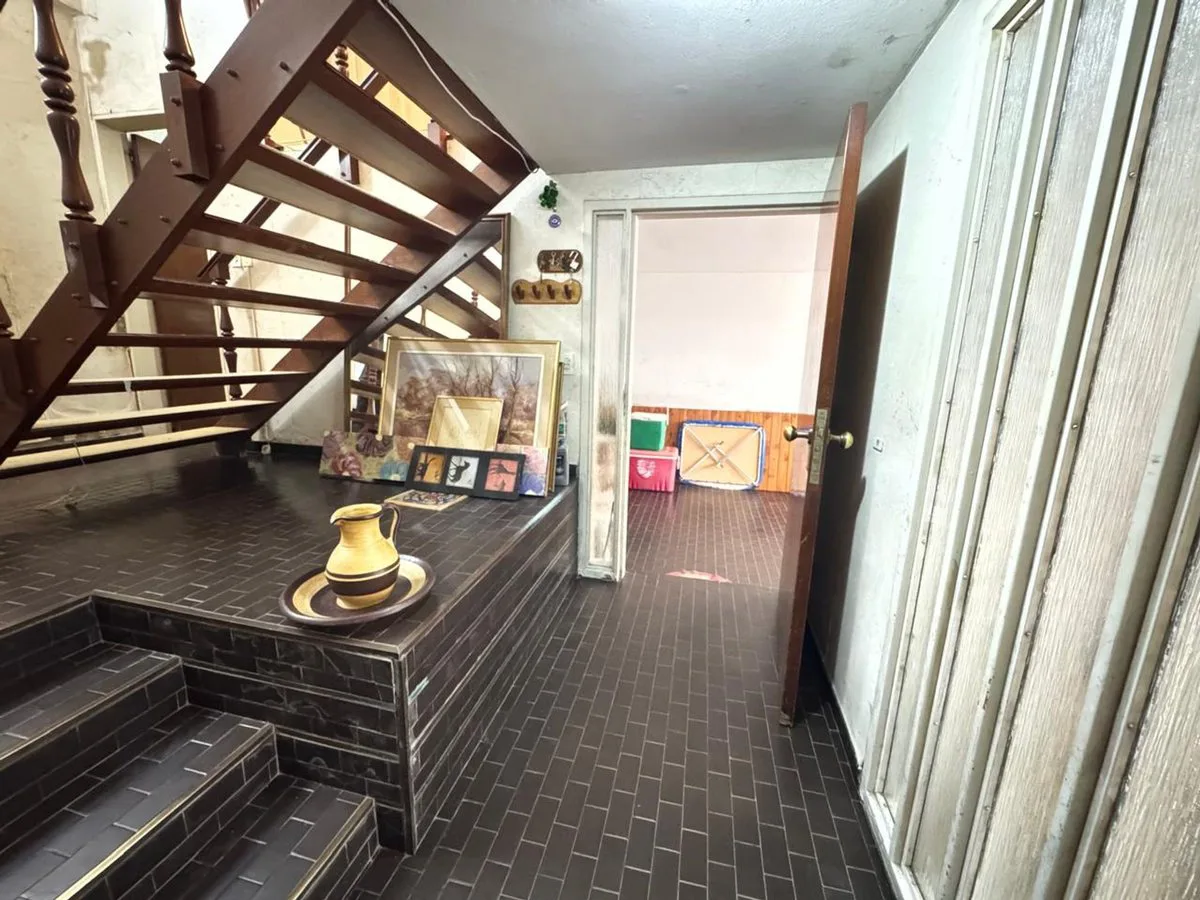 SE VENDE CASA 3 DORMITORIOS Y COCHERA EN BARRANCAS foto 4