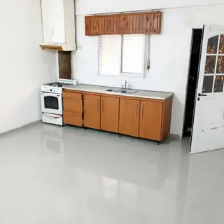 DOS AMBIENTES PLANTA BAJA CON COCHERA foto 1