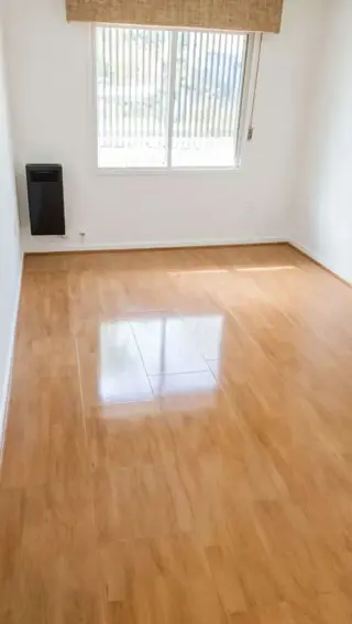 DOS AMBIENTES PLANTA BAJA CON COCHERA foto 5