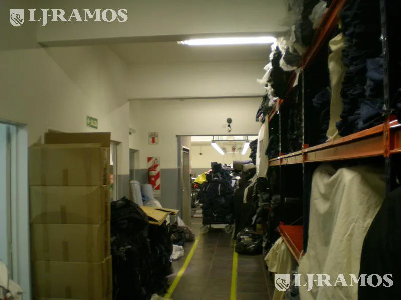 Depósito en Venta en Munro foto 5