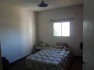DEPTO 2 AMBIENTES 1ER PISO FRENTE,  1 DORMITORIO COCINA COMEDOR BAÑO, MUY BUEN ESTADO GENERAL. foto 2