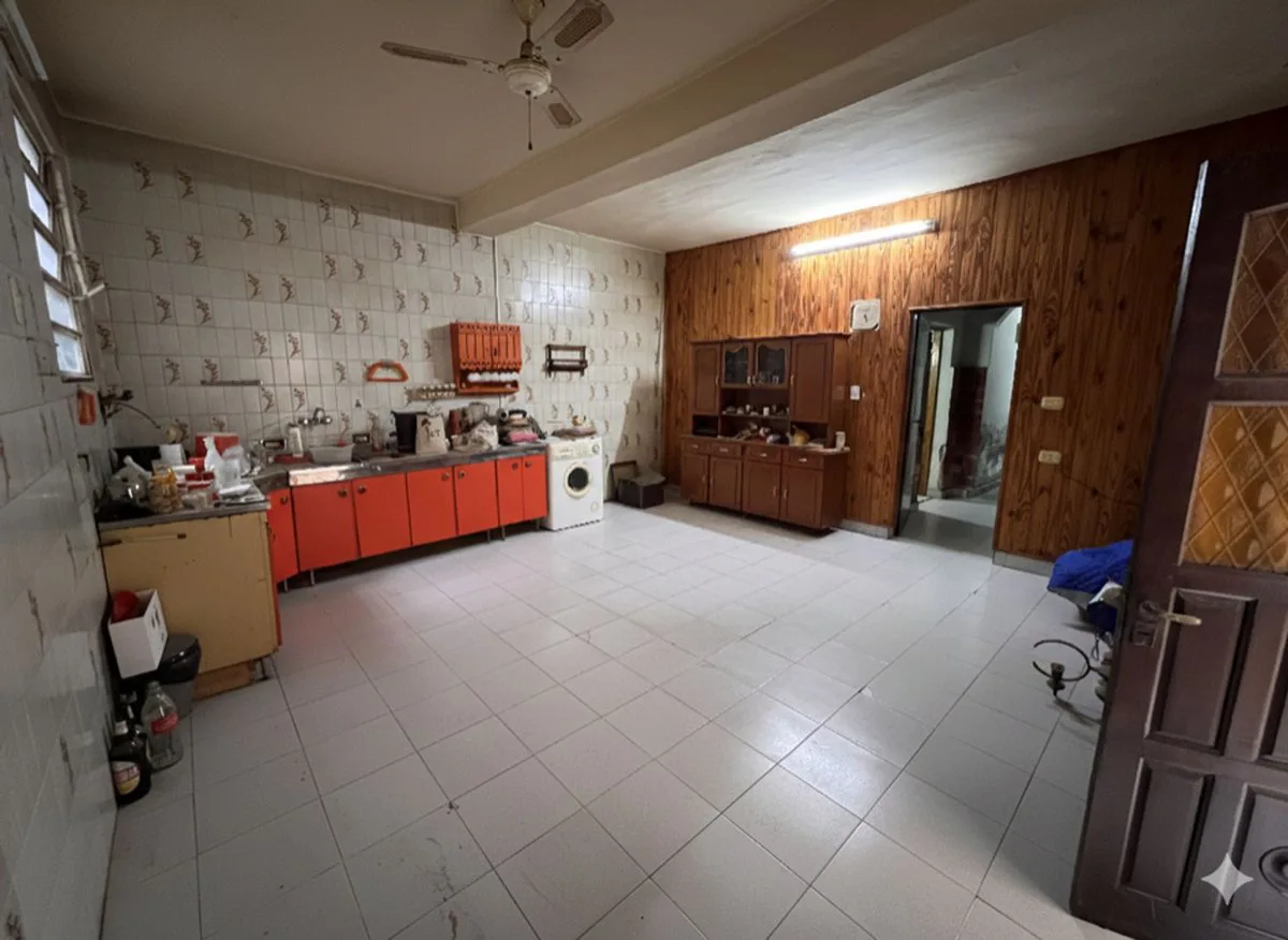 VENTA DOS CASAS CON LOCAL EN ZONA CASA DE GOBIERNO foto 4